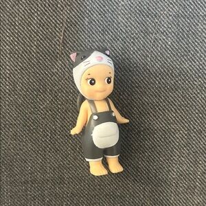 Adorable Gray Cat-Themed Kids Toy Figure like new